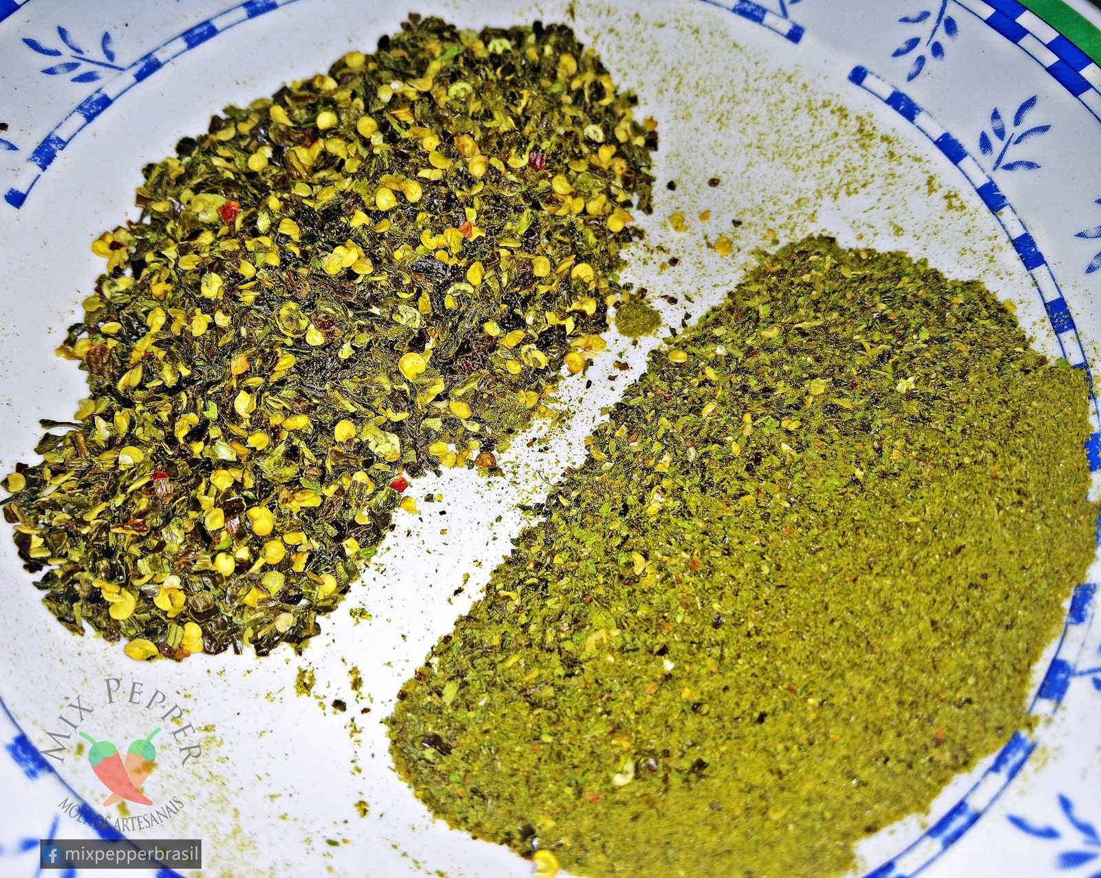Pimenta-calabresa-verde-e-papripa-picante